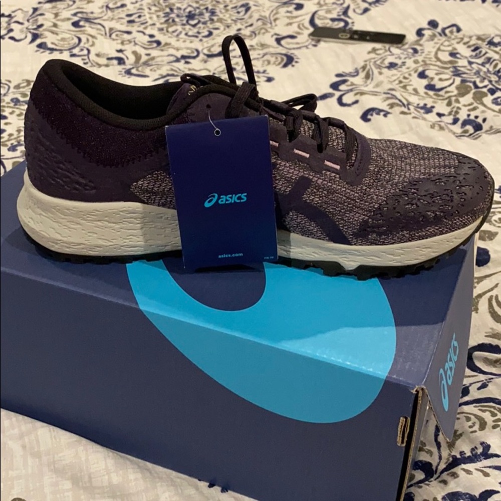ASICS Sneakers
